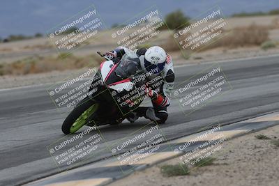 media/Sep-21-2025-Race Pace (Sun) [[98bf33ef95]]/Verified/5-Turn 15 Inside (930am)/